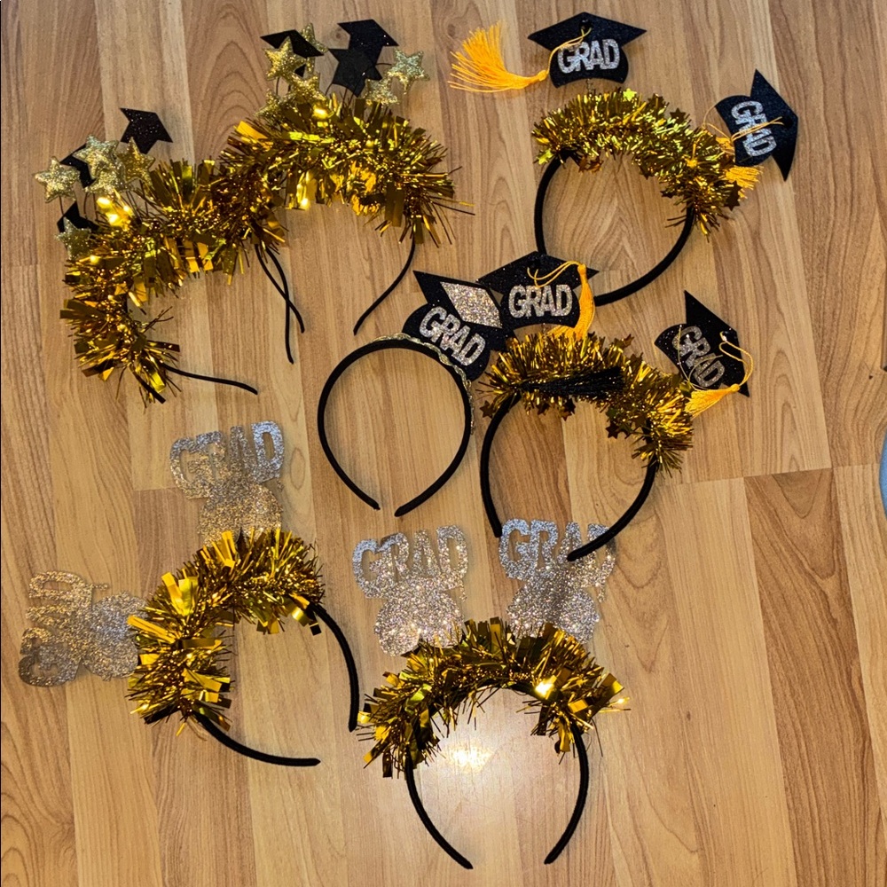 7 Graduation Tinsel Headbands - Gold & Black